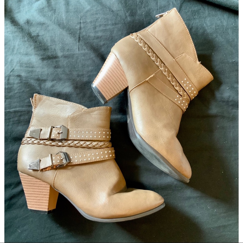 Preloved Vanity Booties